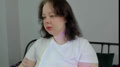 Sharon online show from 05-25-26, 01:00