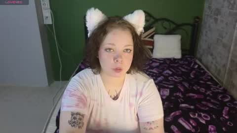 Snapshot of sharon_coxxx chatting on 06-28-26, 03:56 Sharon online show from 06-28-26, 03:56