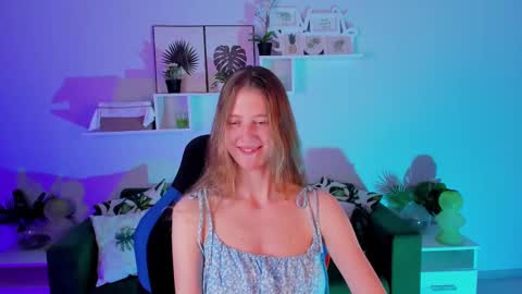 Snapshot of sharonevansi chatting on 02-08-25, 05:50 Sharon online show from 02-08-25, 05:50