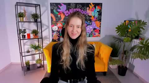 Snapshot of sharonevansi chatting on 02-16-25, 03:48 Sharon online show from 02-16-25, 03:48