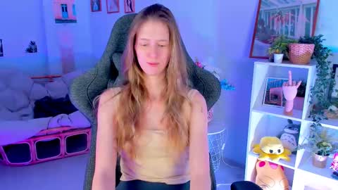 Snapshot of sharonevansi chatting on 03-06-25, 07:21 Sharon online show from 03-06-25, 07:21