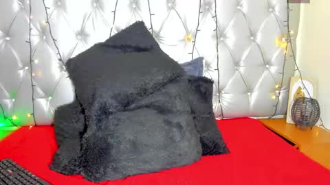 sharonths online show from 05-06-26, 03:50