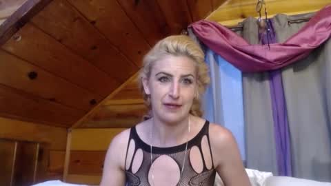 Snapshot of sharqbate chatting on 03-01-25, 04:00 sharqbate online show from 03-01-25, 04:00