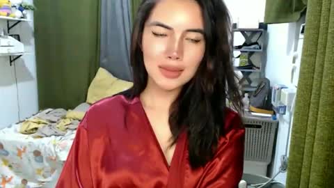 Snapshot of shasha_carreon chatting on 05-23-26, 11:47 shasha online show from 05-23-26, 11:47