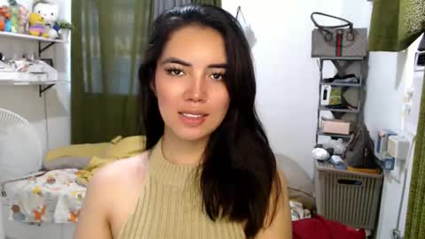Snapshot of shasha_carreon chatting on 05-25-26, 11:55 shasha online show from 05-25-26, 11:55