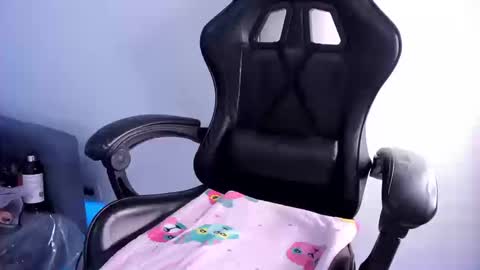 Snapshot of shaunadream_ chatting on 03-14-26, 02:17 Shauna online show from 03-14-26, 02:17