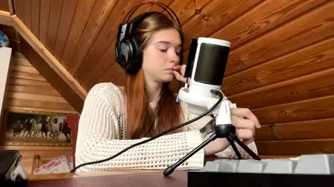 Snapshot of shavonflosi chatting on 05-25-26, 05:13 Maria online show from 05-25-26, 05:13