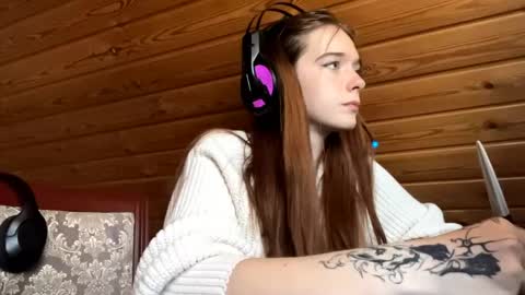 Snapshot of shavonflosi chatting on 05-27-26, 05:26 Maria online show from 05-27-26, 05:26