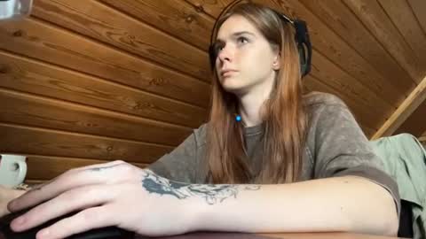 Snapshot of shavonflosi chatting on 06-25-26, 04:12 Maria online show from 06-25-26, 04:12