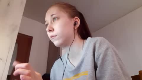 Annette online show from 02-19-26, 07:59