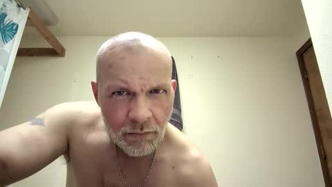 Snapshot of shawnford734 chatting on 04-05-26, 06:54 shawnford734 online show from 04-05-26, 06:54