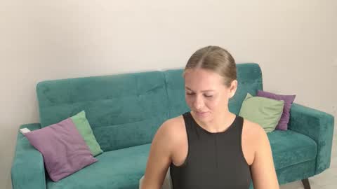 Snapshot of shawty_sue chatting on 10-01-25, 11:33 Sue online show from 10-01-25, 11:33