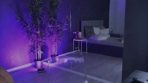 Snapshot of shayblonde chatting on 01-12-25, 12:39 shayblonde online show from 01-12-25, 12:39