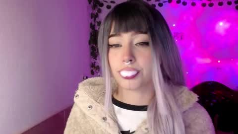 Snapshot of shayla_bbs chatting on 12-18-25, 11:38 Shayla 3 online show from 12-18-25, 11:38