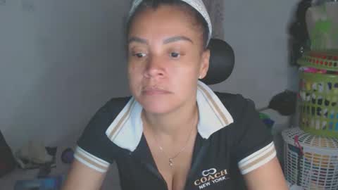 Shayna online show from 05-17-26, 03:48