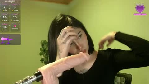 Snapshot of she_alice chatting on 05-26-26, 04:19 she_alice online show from 05-26-26, 04:19