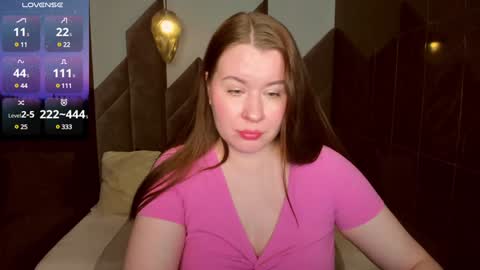 Snapshot of shedar_pretty chatting on 01-17-25, 09:39 Shedar online show from 01-17-25, 09:39