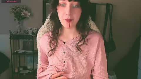 Snapshot of sheeny_shy chatting on 05-22-26, 03:17 Chiara online show from 05-22-26, 03:17