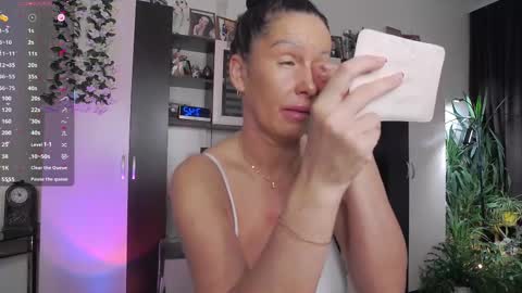 Sheila GMT 2 Tuesday Wednesday Friday Saturday Sunday- 8  5  online show from 02-14-26, 04:42