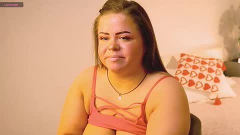 Snapshot of sheilla_queen chatting on 02-25-26, 01:43 sheilla_queen online show from 02-25-26, 01:43