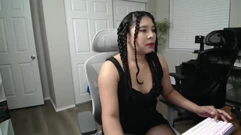 sheilyn_smith online show from 09-19-25, 10:05