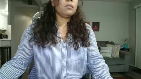 sheilyn_smith online show from 10-14-25, 02:23