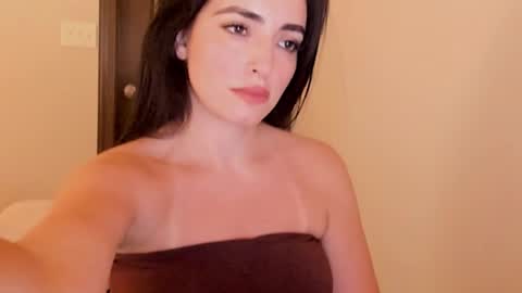 Snapshot of sheisallthat chatting on 09-29-25, 01:55 sheisallthat online show from 09-29-25, 01:55