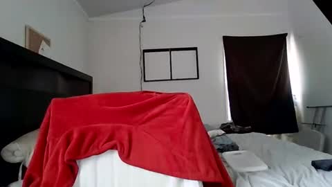 King-shelb online show from 06-06-26, 05:17
