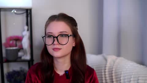 Snapshot of sheliamuyres chatting on 02-16-26, 02:13 Lina online show from 02-16-26, 02:13