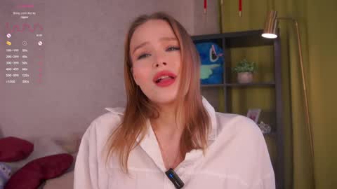 Snapshot of sheliamuyres chatting on 04-23-26, 01:40 Lina online show from 04-23-26, 01:40