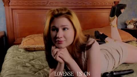 Snapshot of sheliamuyres chatting on 05-17-26, 03:19 Lina online show from 05-17-26, 03:19