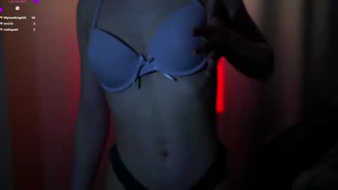 Snapshot of sheliamuyres chatting on 05-31-26, 06:09 Lina online show from 05-31-26, 06:09