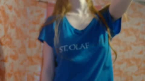 Snapshot of shelikessoymilk chatting on 10-14-25, 07:03 Erika online show from 10-14-25, 07:03