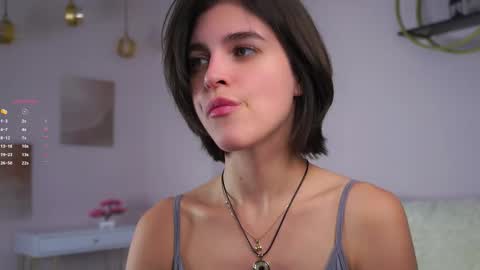 Snapshot of shelleyharn chatting on 11-09-25, 01:15 Alex online show from 11-09-25, 01:15