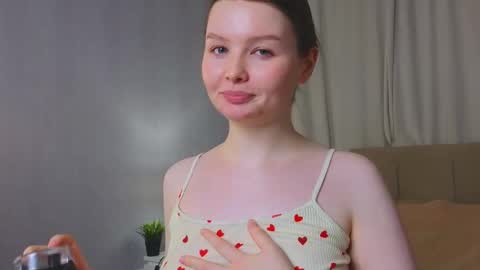 Snapshot of shelleyhayworth chatting on 01-06-25, 07:52 Kira online show from 01-06-25, 07:52