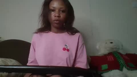 Snapshot of shellymadonna chatting on 11-04-25, 11:42 shellymadonna online show from 11-04-25, 11:42