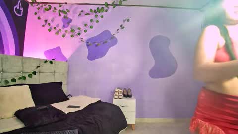 Snapshot of shelsy_boom chatting on 02-18-26, 02:13 Shelsy online show from 02-18-26, 02:13