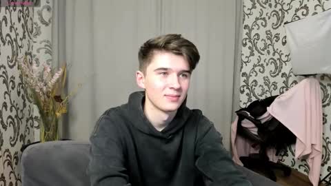 Max online show from 09-26-25, 04:55