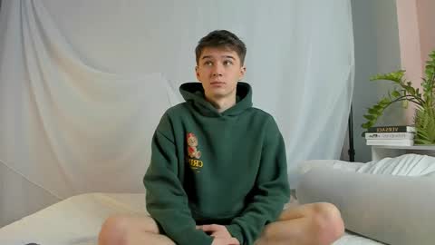 Max online show from 03-22-26, 06:55