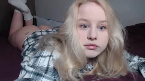 Snapshot of sherlystero chatting on 02-17-25, 07:04 sher online show from 02-17-25, 07:04