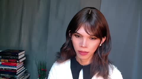 Lana But you can spell it backwards online show from 05-08-26, 10:26