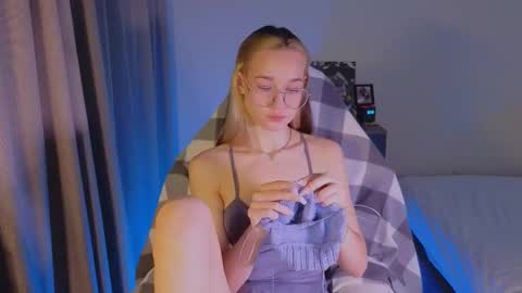 Sheyli online show from 12-19-25, 03:52