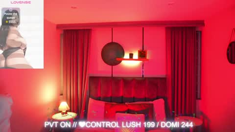 Snapshot of sheyla_hills_ chatting on 01-24-25, 04:27 Sheyla online show from 01-24-25, 04:27