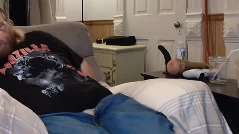 Snapshot of shifty885 chatting on 04-28-26, 01:04 shifty885 online show from 04-28-26, 01:04