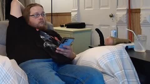 Snapshot of shifty885 chatting on 04-28-26, 02:27 shifty885 online show from 04-28-26, 02:27
