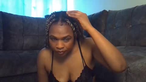 Snapshot of shiksmson chatting on 11-28-25, 11:02 shiksmson online show from 11-28-25, 11:02