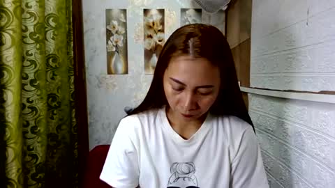 Snapshot of shinecathy chatting on 08-07-26, 10:12 shine online show from 08-07-26, 10:12