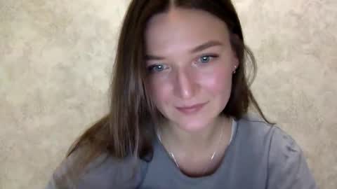 Snapshot of shining_pearl chatting on 11-25-25, 08:42 Jesica online show from 11-25-25, 08:42