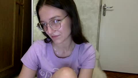 Snapshot of shining_pearl chatting on 06-30-26, 07:48 Jesica online show from 06-30-26, 07:48