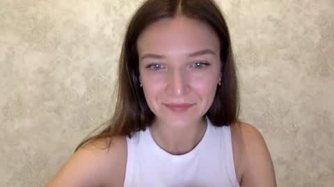 Snapshot of shining_pearl chatting on 07-14-26, 06:24 Jesica online show from 07-14-26, 06:24
